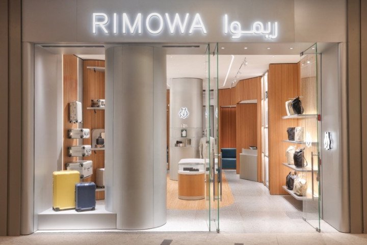 علامة RIMOWA توسّع انتشارها في الرياض مع افتتاح متجرها الجديد في سولتير مول