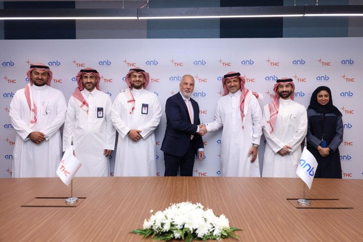 البنك العربي الوطني (anb) يقدّم 600 مليون ريال تسهيلات ائتمانية إسلامية لشركة الطائرات المروحية (THC)
