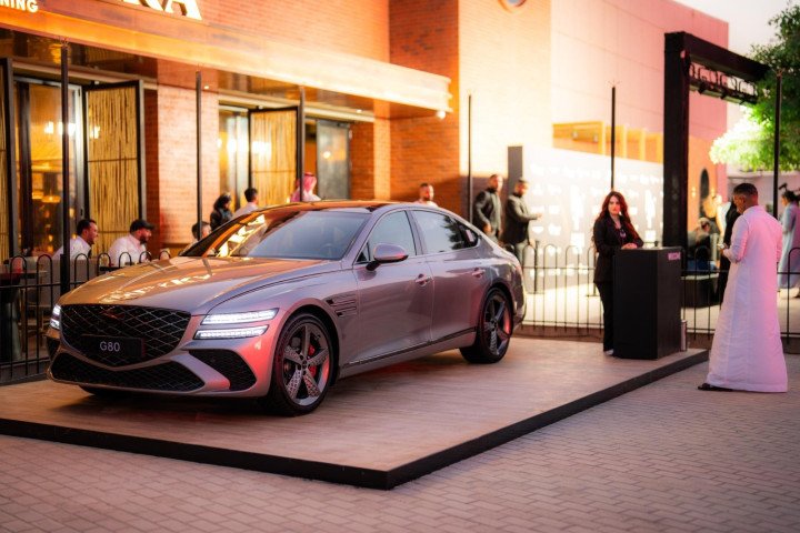 جينيسيس ترتقي بأسبوع الرياض للموضة 2025 بصفتها الشريك الاستراتيجي للسيارات  تجربة تجمع بين الموضة والفن والتنقّل الراقية في قلب الرياض