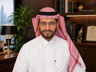 المستشار الإعلامي علي القرني: نتعلم لغاتهم في أوطانهم فلماذا لا يتعلمون العربية في وطننا؟