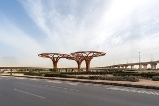 الرياض.. بين اكتمال القمر وصدى النشيد